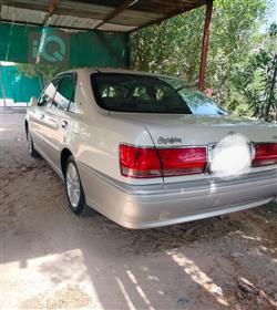 تۆیۆتا کراون